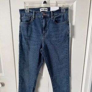 NWT - DKNY Women's High-Rise Skinny Jeans